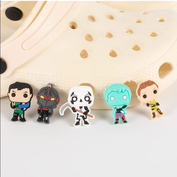 Kids 11 piece gamer shoe charms - Picture 4 of 6